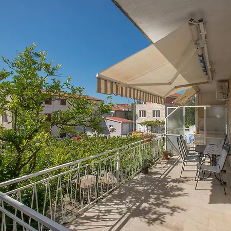 Vesna Apartment *